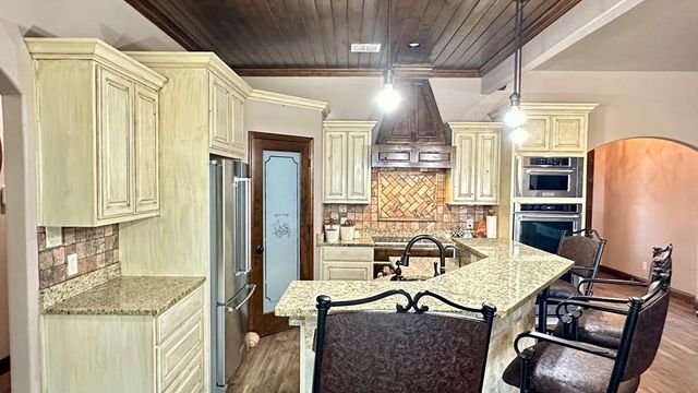 7418 E County Rd 93, Midland, TX 79706