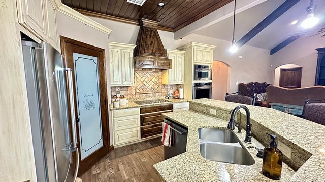 7418 E County Rd 93, Midland, TX 79706