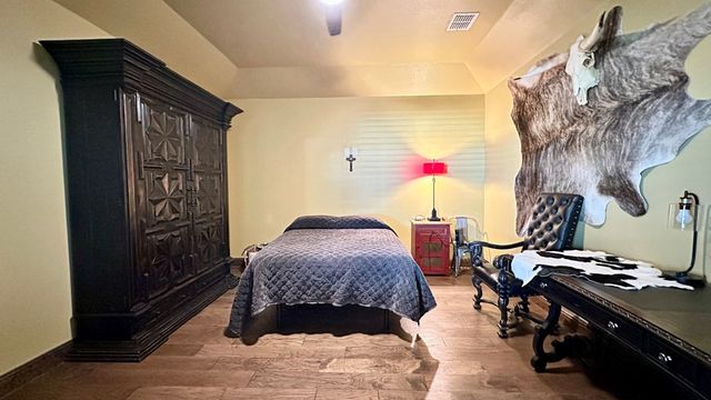 7418 E County Rd 93, Midland, TX 79706