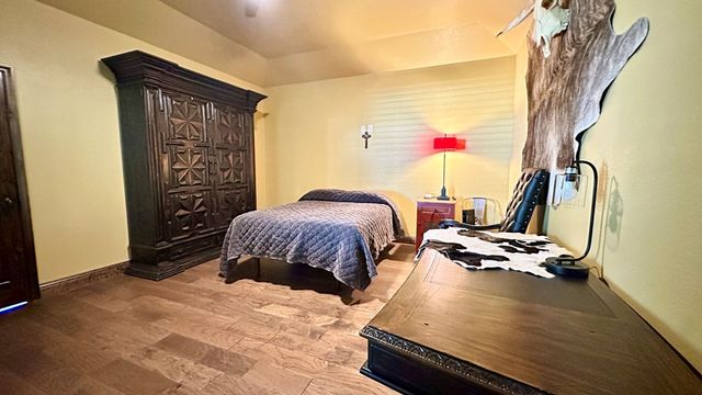 7418 E County Rd 93, Midland, TX 79706