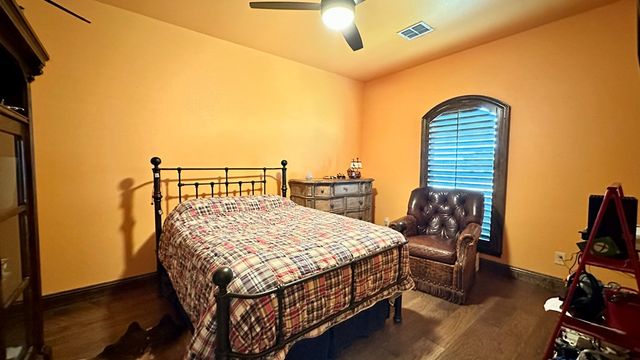 7418 E County Rd 93, Midland, TX 79706