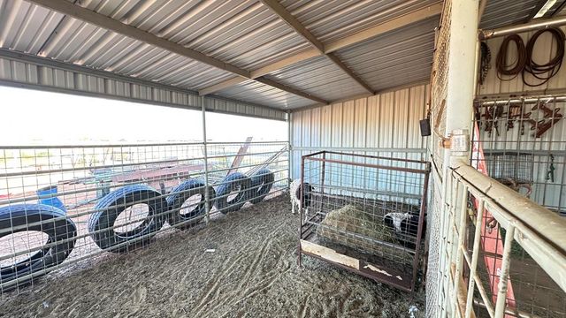 7418 E County Rd 93, Midland, TX 79706