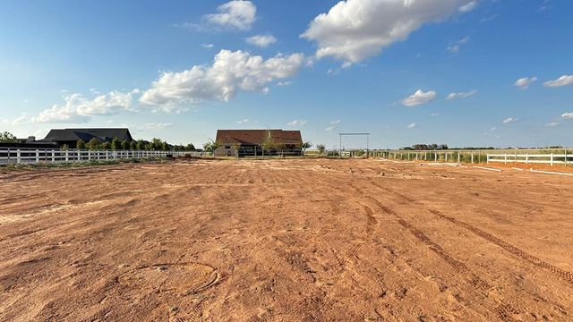 7418 E County Rd 93, Midland, TX 79706