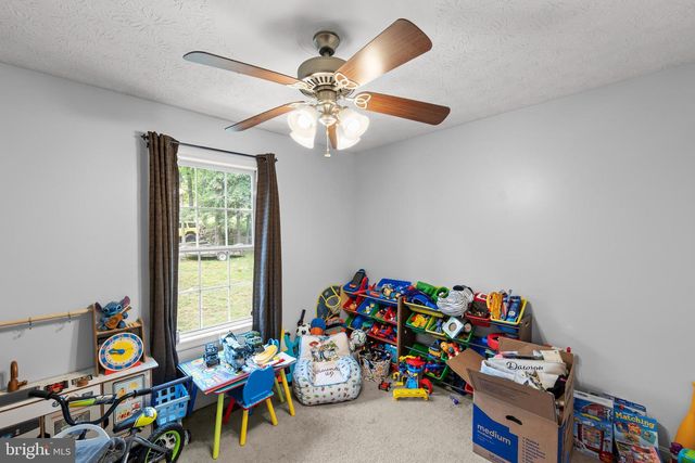 544 BLUEBIRD TRL, Winchester, VA 22602