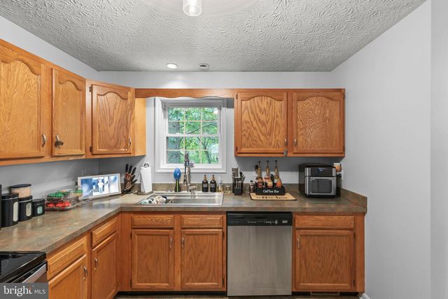 544 BLUEBIRD TRL, Winchester, VA 22602