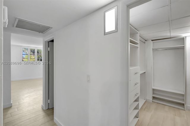 90 Edgewater Dr 327, Coral Gables, FL 33133