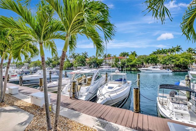 90 Edgewater Dr 327, Coral Gables, FL 33133