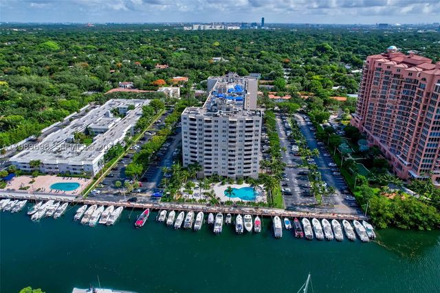 90 Edgewater Dr 327, Coral Gables, FL 33133