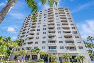 90 Edgewater Dr 327, Coral Gables, FL 33133