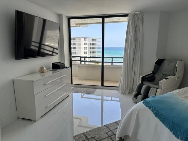 3560 S Ocean Boulevard 704, South Palm Beach, FL 33480