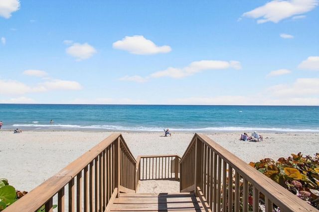 3560 S Ocean Boulevard 704, South Palm Beach, FL 33480