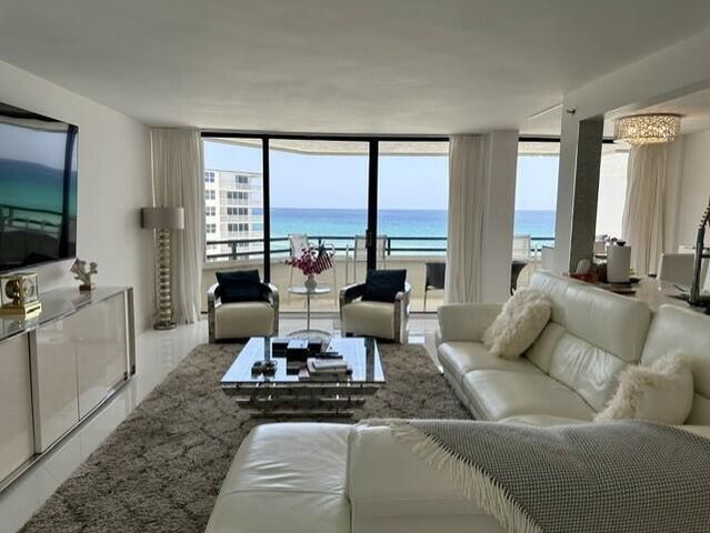 3560 S Ocean Boulevard 704, South Palm Beach, FL 33480