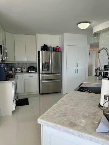 3560 S Ocean Boulevard 704, South Palm Beach, FL 33480