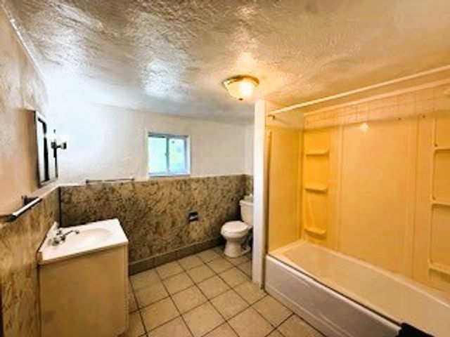 620 Carothers Ave, Carnegie, PA 15106