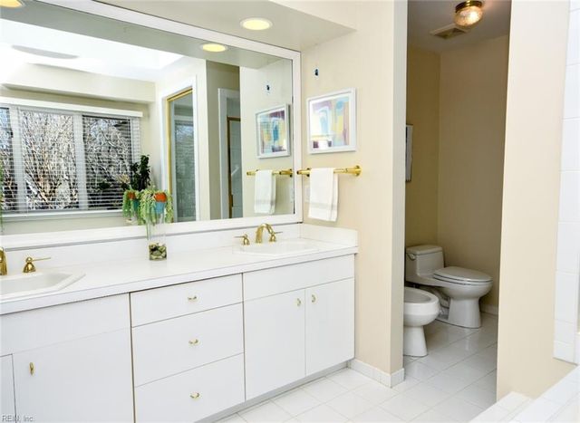 425 Maryland Court CT, Virginia Beach, VA 23451