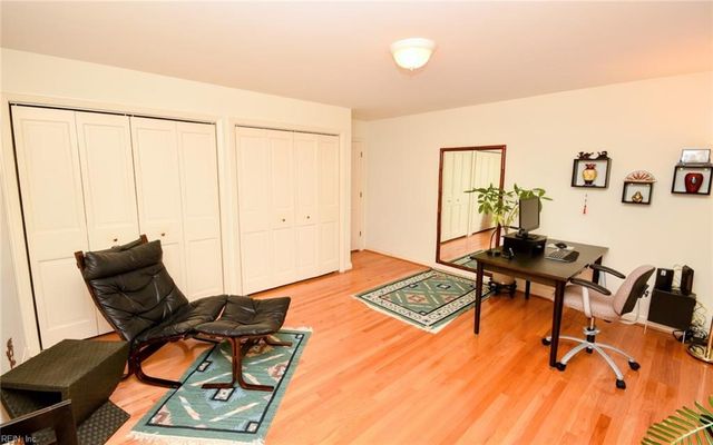 425 Maryland Court CT, Virginia Beach, VA 23451