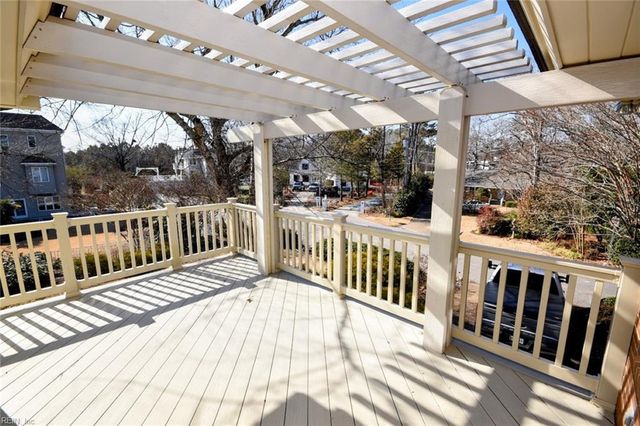 425 Maryland Court CT, Virginia Beach, VA 23451