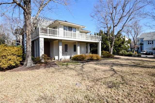 425 Maryland Court CT, Virginia Beach, VA 23451