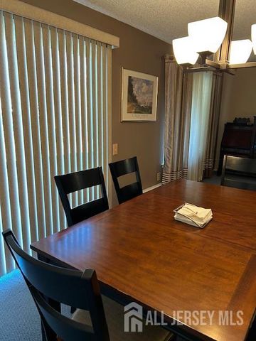 180-B Mimosa Plaza Plaza, Monroe, NJ 08831