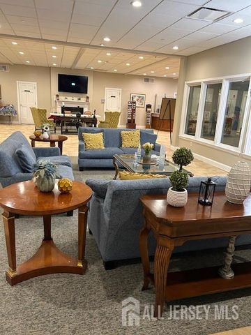 180-B Mimosa Plaza Plaza, Monroe, NJ 08831