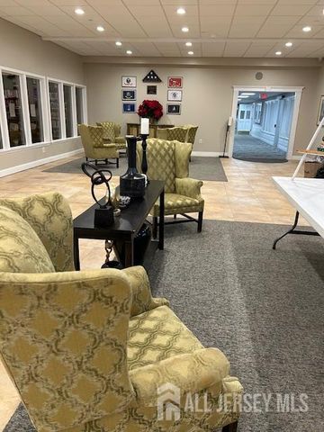 180-B Mimosa Plaza Plaza, Monroe, NJ 08831