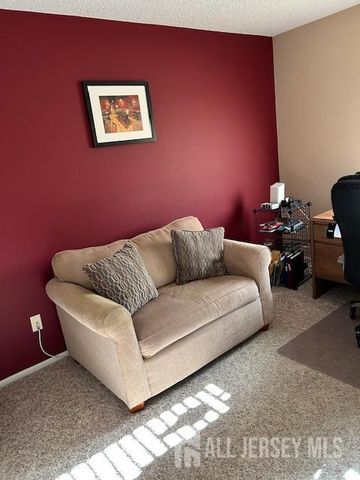 180-B Mimosa Plaza Plaza, Monroe, NJ 08831