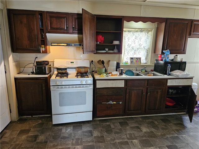 3026 Zephyr Ave, Sheraden, PA 15204