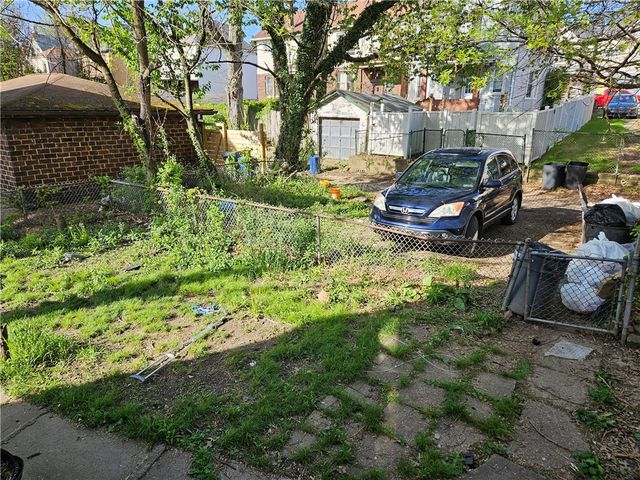 3026 Zephyr Ave, Sheraden, PA 15204