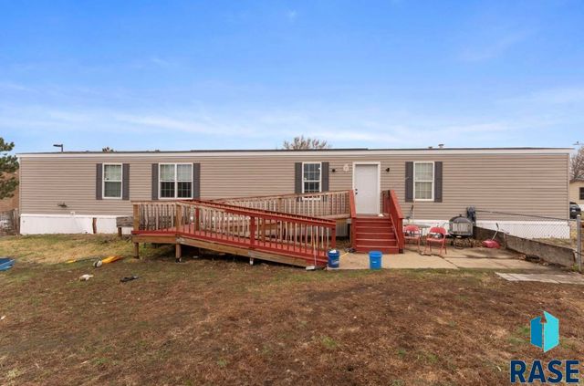 6013 W Flamingo Pl Place, Sioux Falls, SD 57107