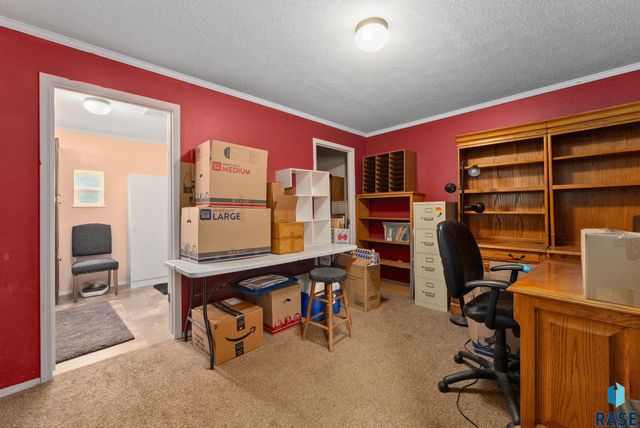 6013 W Flamingo Pl Place, Sioux Falls, SD 57107