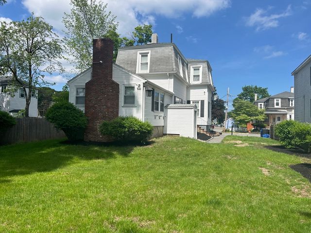 9 Arlington Street 1, Reading, MA 01867