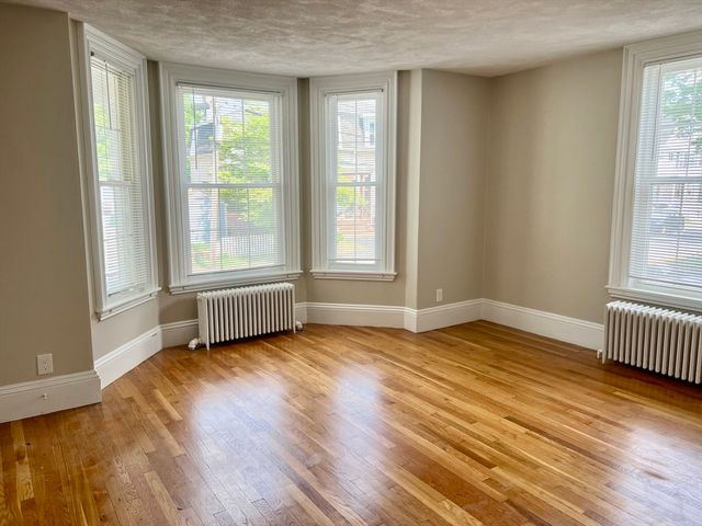 9 Arlington Street 1, Reading, MA 01867