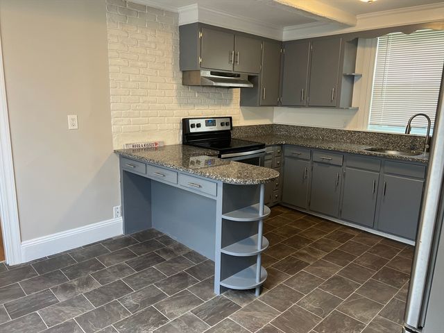 9 Arlington Street 1, Reading, MA 01867