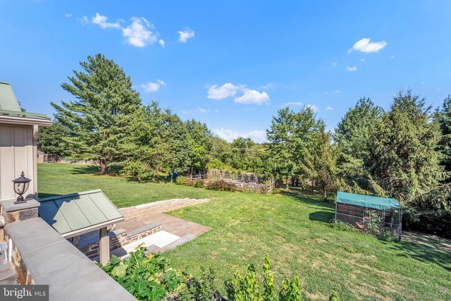 1851 MEETINGHOUSE RD, Warminster, PA 18974