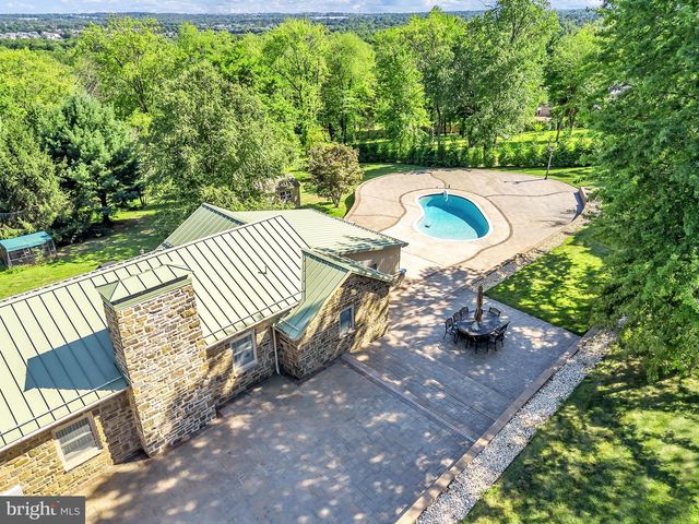 1851 MEETINGHOUSE RD, Warminster, PA 18974