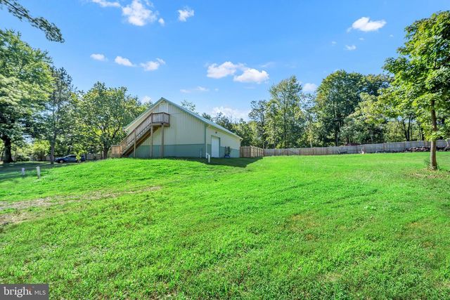 1851 MEETINGHOUSE RD, Warminster, PA 18974