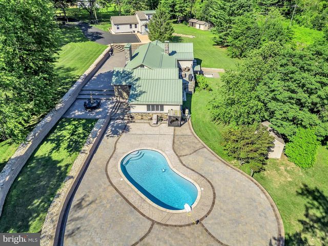 1851 MEETINGHOUSE RD, Warminster, PA 18974