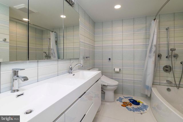 1851 MEETINGHOUSE RD, Warminster, PA 18974