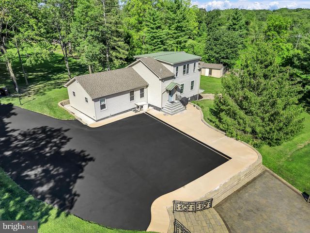 1851 MEETINGHOUSE RD, Warminster, PA 18974