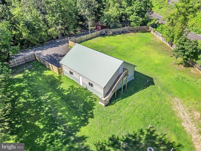 1851 MEETINGHOUSE RD, Warminster, PA 18974
