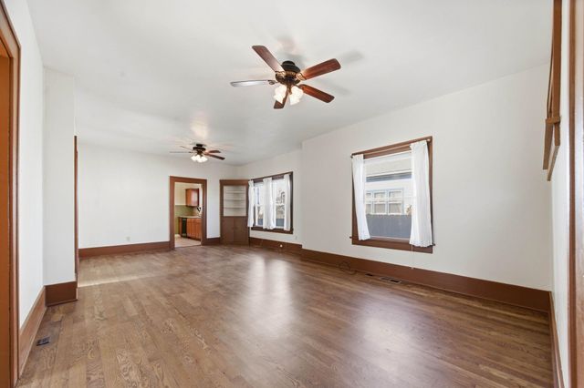 345 S Holyoke St, Wichita, KS 67218