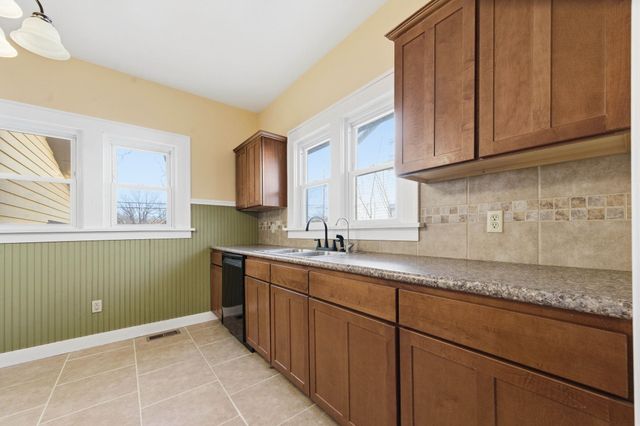 345 S Holyoke St, Wichita, KS 67218