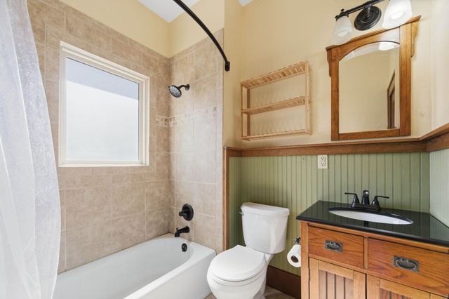 345 S Holyoke St, Wichita, KS 67218