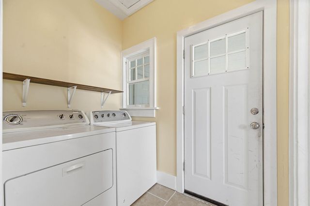 345 S Holyoke St, Wichita, KS 67218