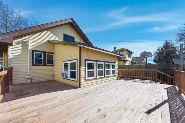 345 S Holyoke St, Wichita, KS 67218