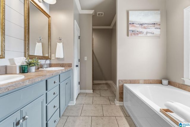 3905 JAMES HILL CIRCLE, Hoover, AL 35226