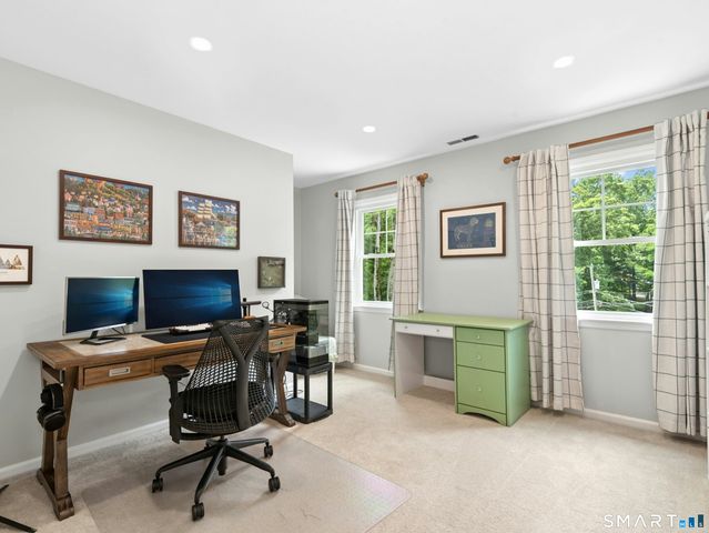 9 Nursery Court, Norwalk, CT 06850