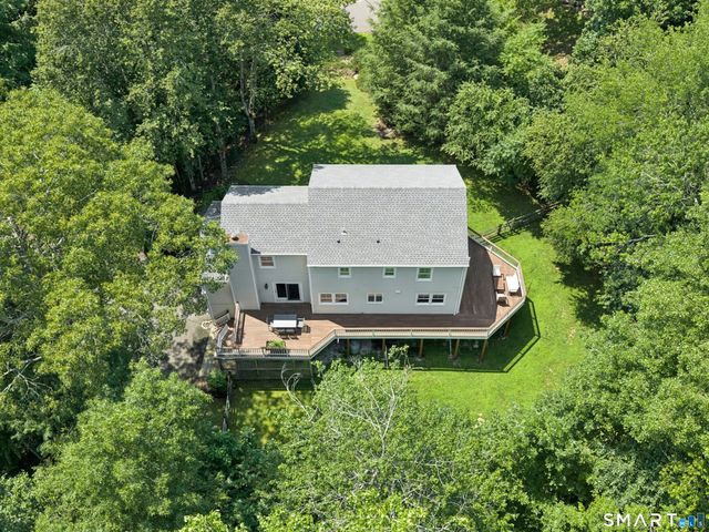 9 Nursery Court, Norwalk, CT 06850
