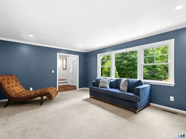 9 Nursery Court, Norwalk, CT 06850