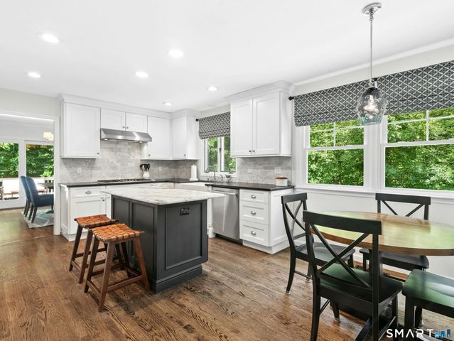 9 Nursery Court, Norwalk, CT 06850
